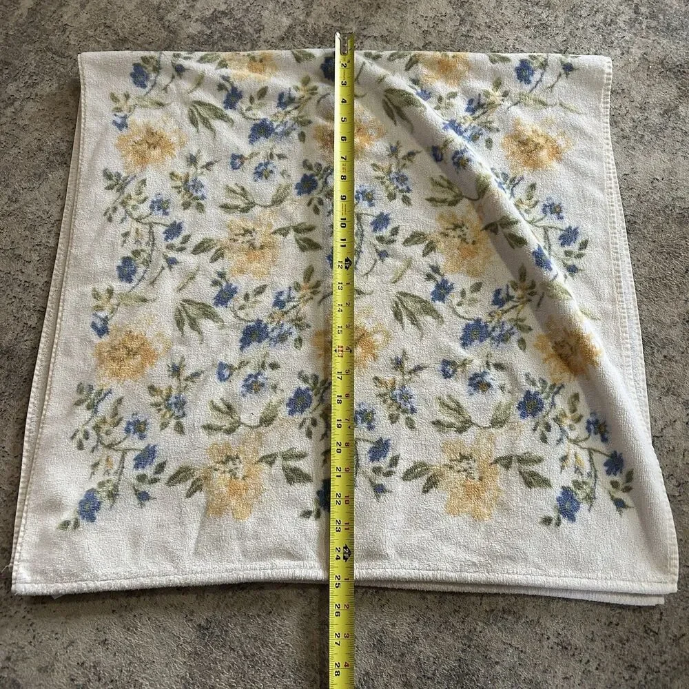 Laura Ashley Floral Bath Towel Set Of 2 Cotton White Yellow Blue Cottagecore